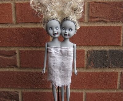 Сиамские близнецы-зомби из кукол Барби (МК)