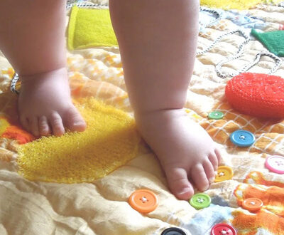 Как сделать массажный коврик для малыша